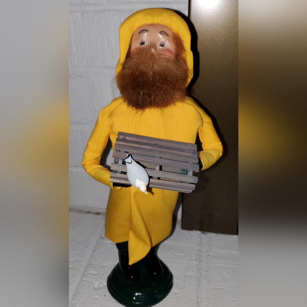 Byer's Choice Caroler Lobster Man